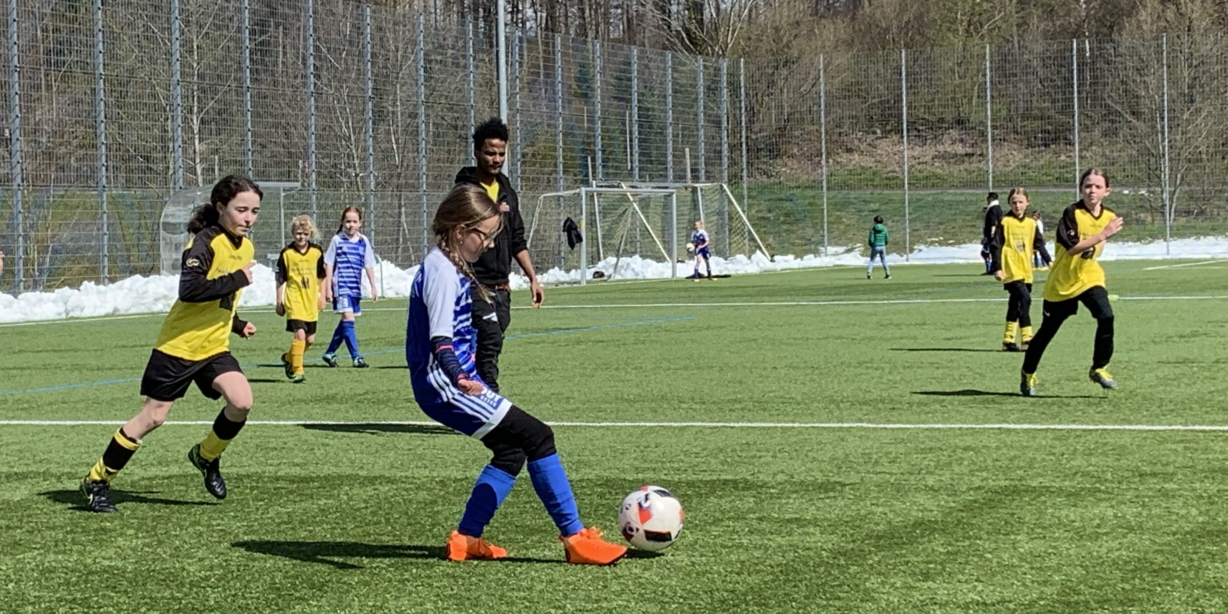 fussball e-girls