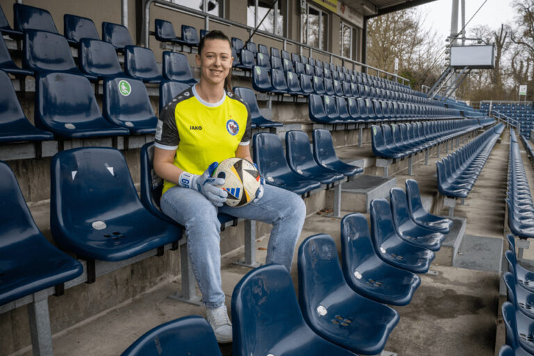 BildTribüneSiliaPlöchinger